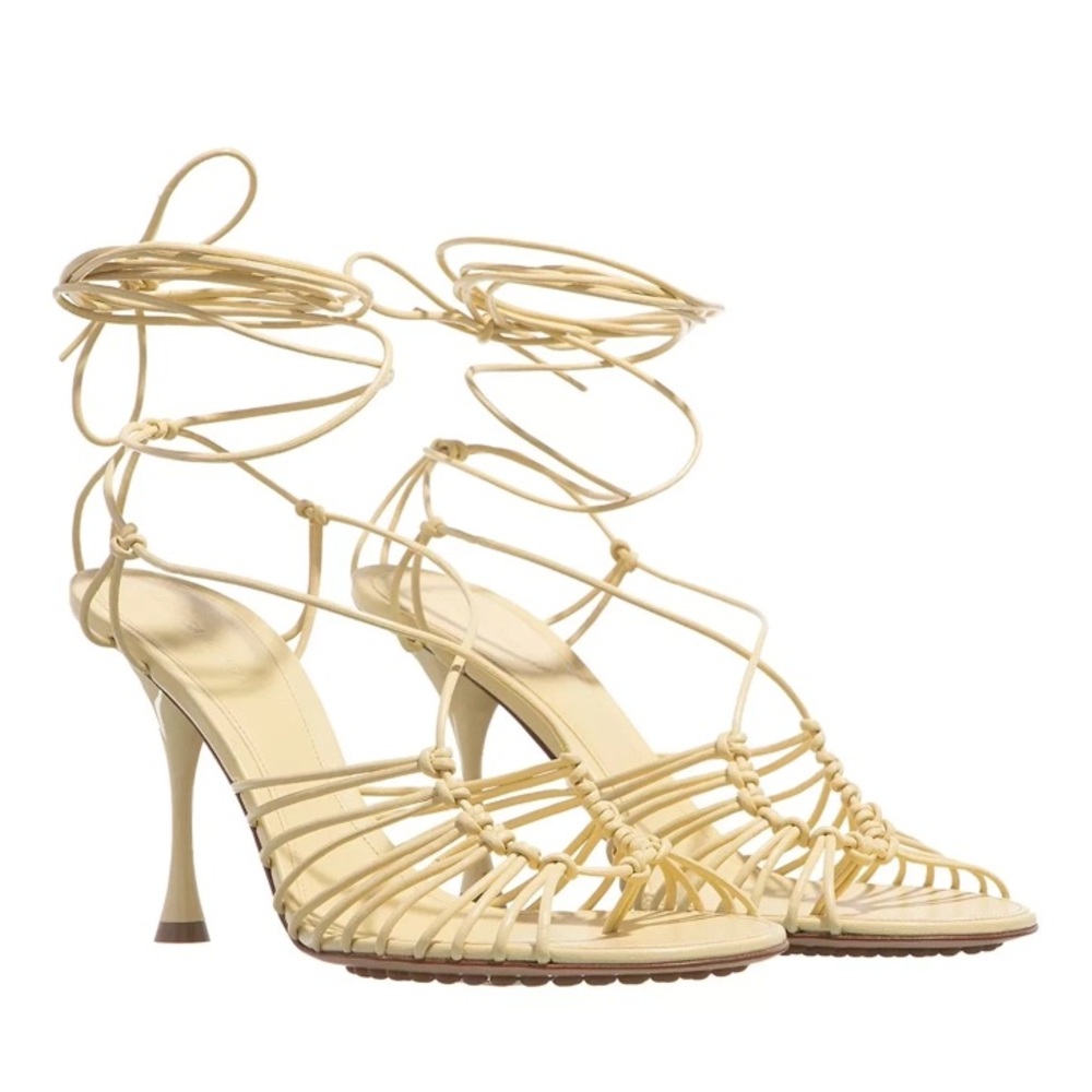 BRAND NEW Bottega Veneta Dot Lace-Up Leather Sandals